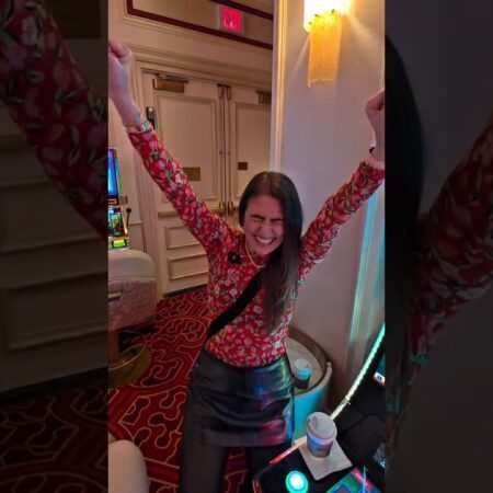 This NEVER HAPPENS!!!!! #casino #slots #slot-“This NEVER HAPPENS: Shocking Casino Slot Wins!”