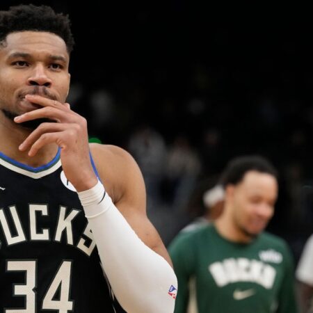 NBA trade deadline: What should the Bucks do with Giannis?-“Bucks’ Trade Deadline Dilemma: What to Do with Giannis?”