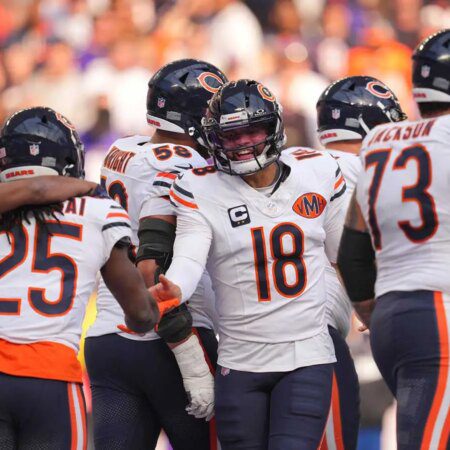 3 players Bears must re-sign this offseason after flaming out of playoffs-“Top 3 Players the Bears Must Re-Sign This Offseason Post-Playoff Exit”