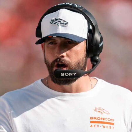 Davis Webb receives more interview requests from 3 teams-“Davis Webb Attracts Interview Requests from Three NFL Teams”