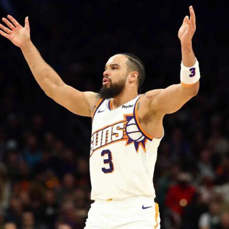 Dillon Brooks explodes for 24 points in 1st half vs. Pistons-“Dillon Brooks Scores 24 Points in First Half Against Pistons”