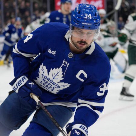 Maple Leafs Attempting to Buy at Deadline is ‘Lunacy’-“Maple Leafs’ Deadline Acquisition Plans: Is It Lunacy?”