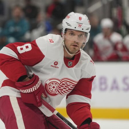 Red Wings sign blue-liner Ben Chiarot to three-year contract extension-“Red Wings Extend Ben Chiarot: 3-Year Contract Renewal”