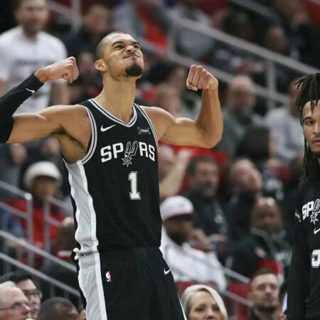 Victor Wembanyama acknowledges that he’s 1 of 1 after win-“Victor Wembanyama Celebrates Unique Win: Acknowledges He’s 1 of 1”