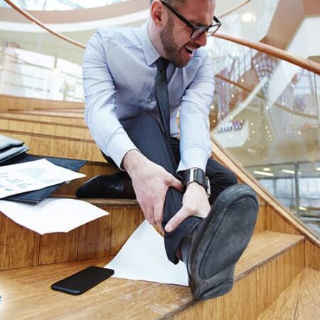 商店事故後手腕受傷是否值得聘請夏洛特滑倒律師