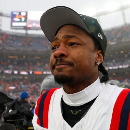 Emotional Stefon Diggs savors long-awaited Super Bowl moment-“Stefon Diggs Celebrates Long-Awaited Super Bowl Moment”