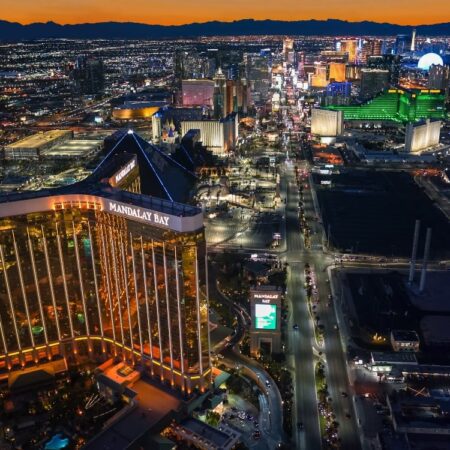 Caesars, MGM Earnings at Risk Following Las Vegas GGR Report-“Caesars and MGM Earnings Threatened by Las Vegas GGR Report Insights”