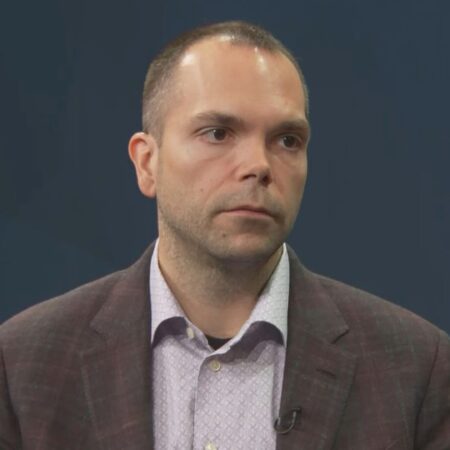 Oracle shares fall after announcing plans to raise $50 billion-“Oracle Shares Drop Following $50 Billion Fundraising Announcement”