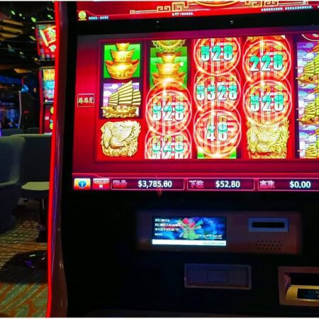 老虎机，【最大下注】（10cents），RM5000搏一搏！尝试一把致富，但是。。。后悔了？，赌场，slot game-《最大下注10分，RM5000豪赌老虎机，一秒后悔的赌徒故事》