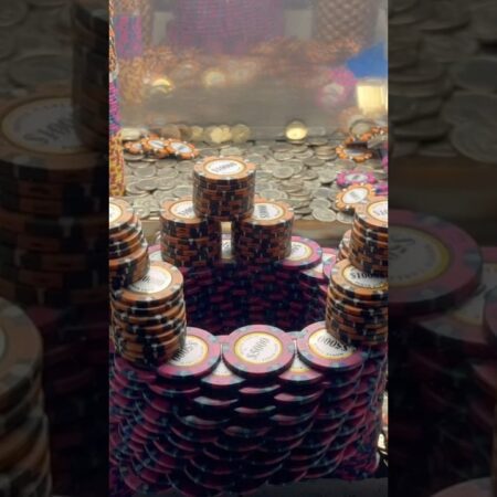 😱CRAZY WIN AT THE COIN PUSHER! #1000000views #coinpusher #casino #shorts-“Epic Coin Pusher Win! 🎉 #MillionViews #CasinoShorts”