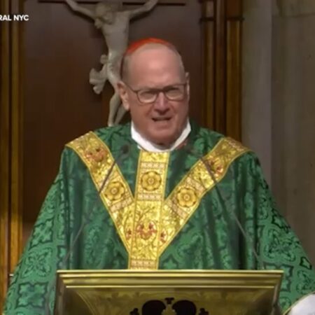 Cardinal Dolan leads final Mass at packed St. Patrick’s Cathedral on Sunday-“Cardinal Dolan Celebrates Final Mass at St. Patrick’s Cathedral”