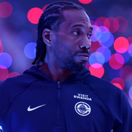 [ESPN] “In October, Kawhi invited a group of 30 local high school students to Intuit Dome for a guided mindfulness event, featuring gentle yoga and a sound bath. “If you practice this every day,” he told the kids as he demonstrated a reverse warrior yoga pose, “those aches and pains will go away”.”-Kawhi Leonard Hosts Mindfulness Event for Local Students at Intuit Dome