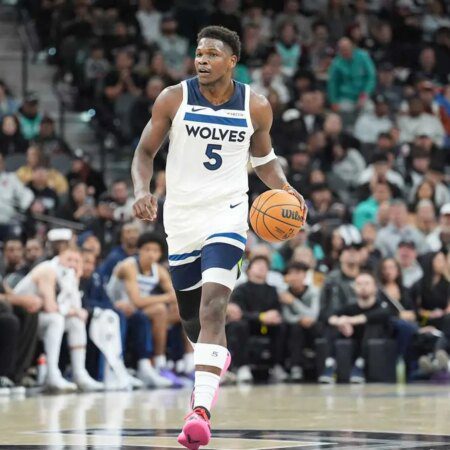 Anthony Edwards showcases smooth dagger vs. Pelicans-“Anthony Edwards Delivers Smooth Dagger vs. Pelicans Highlights”