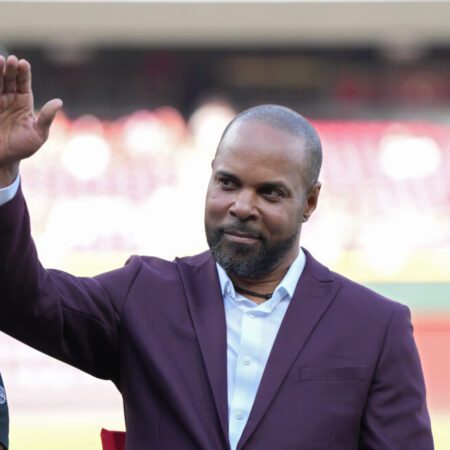 Barry Larkin Makes a Strong Case for the Orlando Dreamers-“Barry Larkin Champions the Orlando Dreamers: A Strong Case for Success”