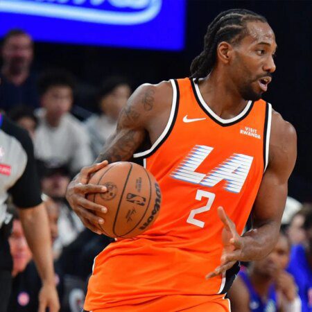 Kawhi Leonard makes NBA history with NBA All-Star snub-“Kawhi Leonard Makes NBA History: Snubbed from All-Star Selection”