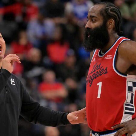 Ty Lue’s blunt response when asked about James Harden trade rumors-“Ty Lue’s Direct Take on James Harden Trade Rumors”