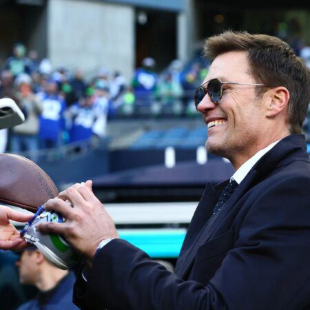 Asante Samuel drops NSFW threat to Tom Brady over Mike Vrabel diss-“Asante Samuel Issues NSFW Threat to Tom Brady Over Mike Vrabel Diss”