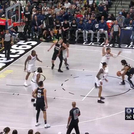 [Highlight] Jamal Murray steps through past Ivica Zubac and floats one in, pushing his total to 15 points-Jamal Murray Scores 15 Points with Smooth Floater Over Ivica Zubac