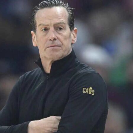 Kenny Atkinson fined $50,000 for interaction with officials during Suns clash-“Kenny Atkinson Fined $50,000 for Officials Interaction During Suns Game”
