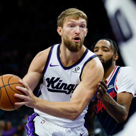 Domantas Sabonis on injury report vs. Clippers after not getting traded-“Domantas Sabonis Injury Report: Status vs. Clippers After Trade Deadline”