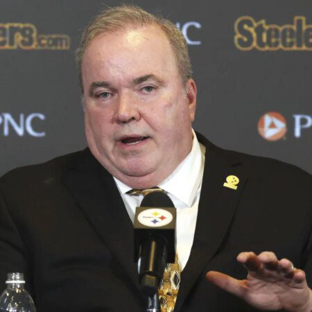 Mike McCarthy snubbed by Saints coach-“Mike McCarthy Snubbed by Saints Coach: The Inside Story”