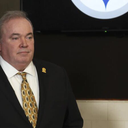 Mike McCarthy’s expected OC hire revealed-“Mike McCarthy’s Expected OC Hire: Key Details Revealed”