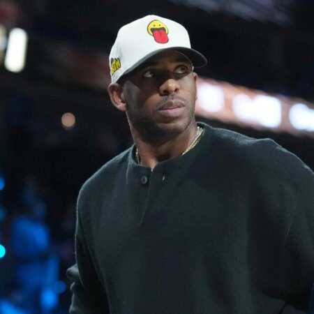 Raptors Pull Off Unexpected Deal for… Chris Paul-“Raptors Make Surprising Trade for Chris Paul: What It Means”