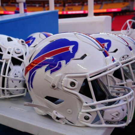 Buffalo Bills Defender May Be Set for Career-Ending Surgery-“Buffalo Bills Defender Faces Potential Career-Ending Surgery”