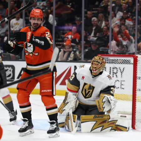 Ducks Fly Past Golden Knights, Sweep Season Series-“Ducks Sweep Season Series Against Golden Knights: Highlights & Key Moments”