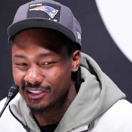 Stefon Diggs jokes Mike Vrabel is an ‘a**hole’ ahead of Super Bowl-“Stefon Diggs Calls Mike Vrabel an ‘A**hole’ Ahead of Super Bowl: Jokes Unleashed”