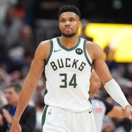 [Grange] Anonymous NBA exec says he wouldn’t trade Scottie Barnes for Giannis: “One guy is 31 and he’s going to want that extension and the other is 24 and you have him for four more years after this one. Is Giannis going to be the better player over those years? I don’t know about that.”-“NBA Exec: Scottie Barnes Not for Trade, Giannis Comparison Raises Questions”