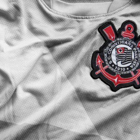 Arsenal and Chelsea not giving up on Corinthians player – Blues offer is biggest sign-“Arsenal and Chelsea Pursue Corinthians Star: Blues Present Record Offer”