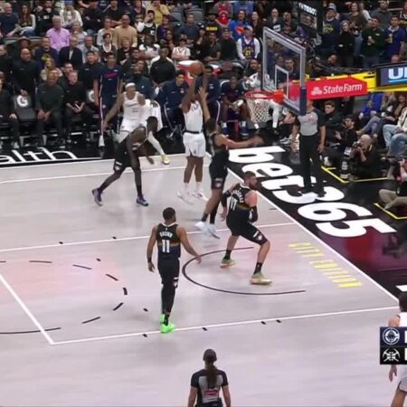 [Highlight] Kawhi Leonard gets to his spot and knocks down the fadeaway jumper over Spencer Jones, pushing his total to 17 points and counting-“Kawhi Leonard Sinks Fadeaway Jumper Over Spencer Jones for 17 Points”