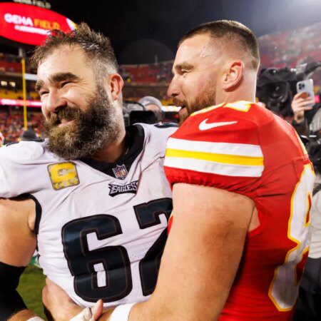 ‘Taylor’s gonna kill me’ – Travis Kelce risks wrath of fiancée in ‘dangerous’ New Heights mistake-“Travis Kelce’s Risky Mistake on New Heights: Will Taylor Swift Be Mad?”