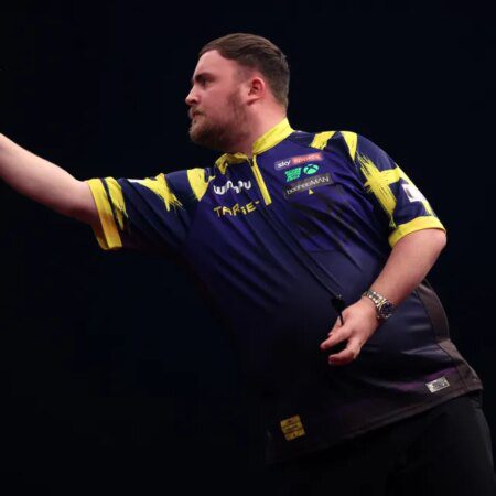 Luke Littler takes less than 13 minutes to dismantle rival in brutal World Masters win-“Luke Littler Dominates Rival in Under 13 Minutes at World Masters”