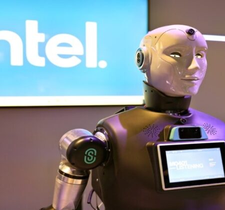 英特爾在 CES 上推出 Core Ultra Series 3 和 Arc B390，並預告新的“手持遊戲平台”