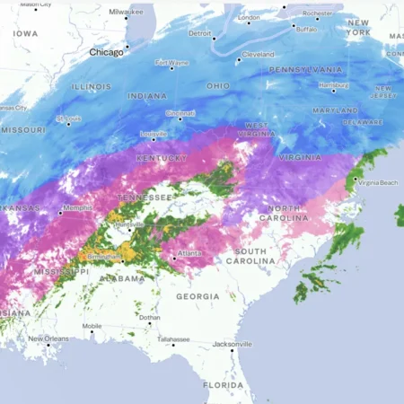 大雪和冰雪席捲美國，導致航班取消和停電