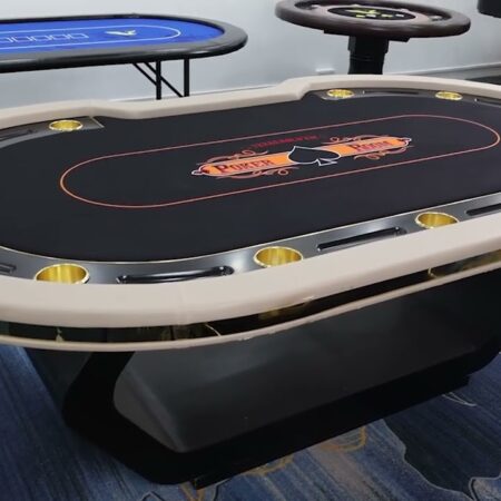 Texas Hold’em poker table #Texas #baccarat #pokertable #casino #gambling-德州扑克牌桌：赌场游戏指南与投注技巧